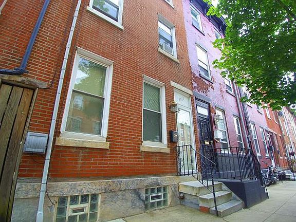 2nd image of 1517 N Lawrence St Floor 2