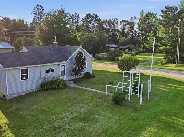 127 N 2nd Ave, Warba, MN 55793
