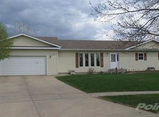 1512 N 20th St, Aberdeen, SD 57401