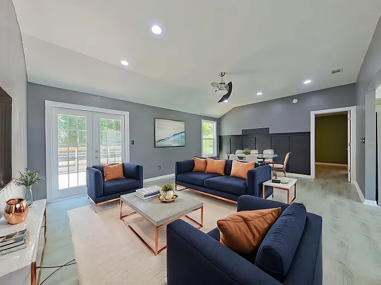 415 Juniper Dr — Photo 3