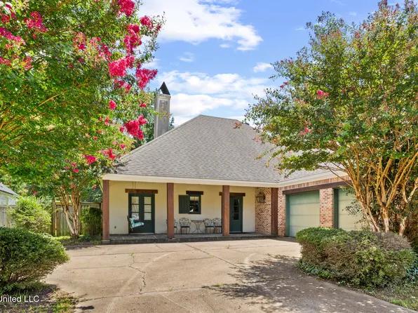 11 Pear Orchard Park, Jackson, MS 39211
