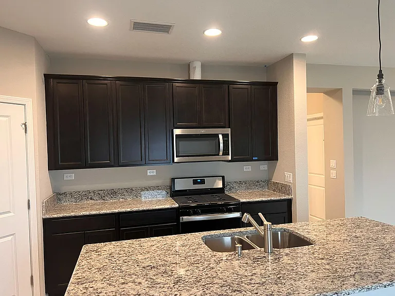 88 Wilgrove Pl — Photo 2