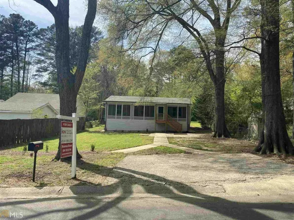 155 Covington Ave, Marietta, GA 30060