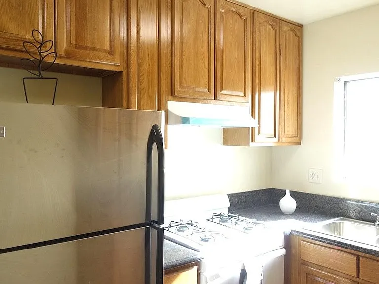 4375 York Blvd #221 — Photo 2