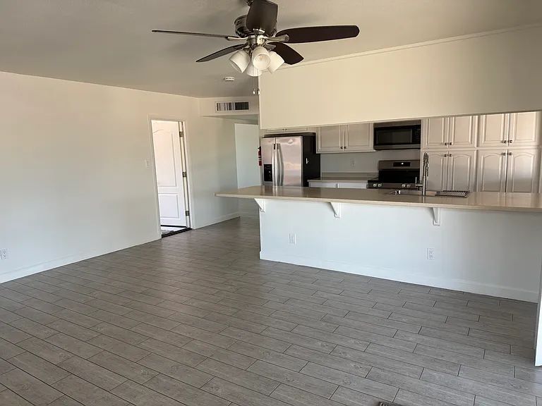 315 E Pebble Beach Dr — Photo 5