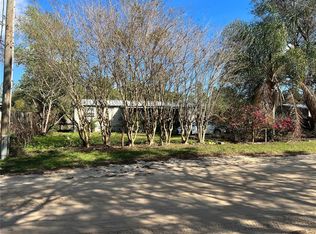 26325 Orange Cir, Paisley, FL 32767