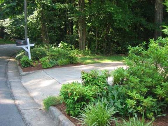 4th image of 507 Forest Dr