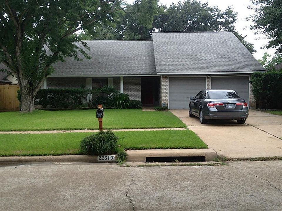 1st image of 22619 Elsinore Dr