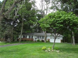 855 W Highland Rd, Northfield, OH 44067