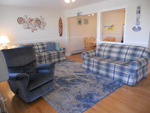 3rd image of 3548 Simpson Ave #3548