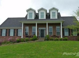 459 Wells Ln, Versailles, KY 40383