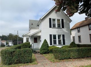 327 W 8th St, Dover, OH