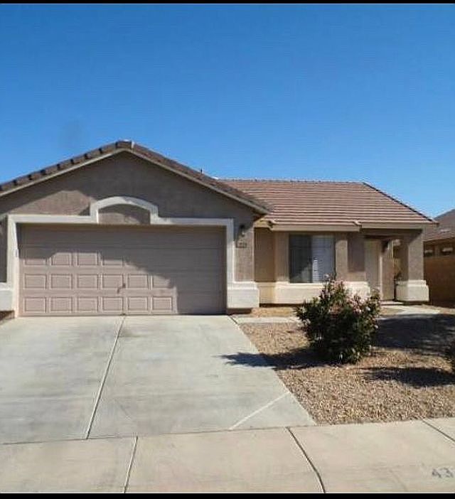 1st image of 43356 W Chisholm Dr