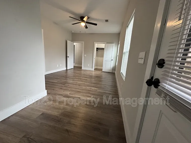 1346 Ingersoll Dr — Photo 14