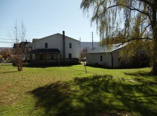 738 Prospect Ave, Lock Haven, PA 17745