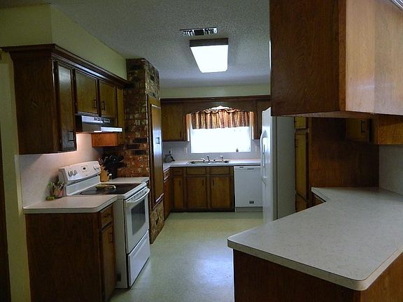 Loads of cabinets and counterspace!