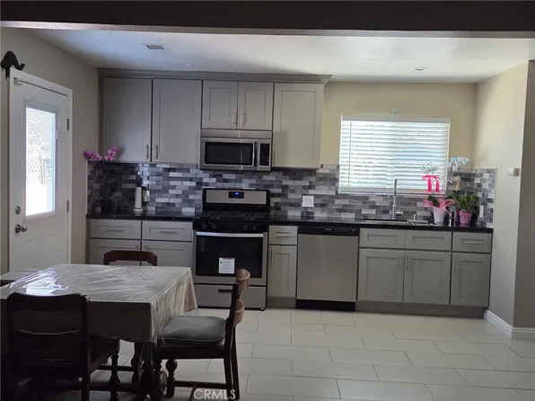 13200 Wentworth St, Pacoima, CA 91331