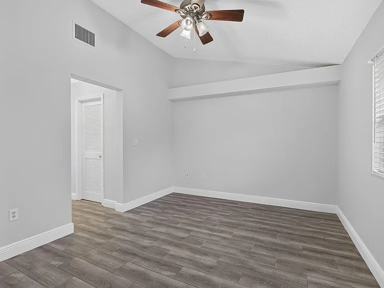 12708 Shoreline Dr #F — Photo 22