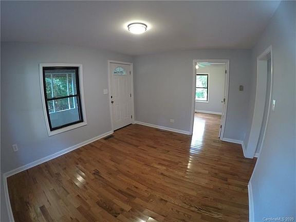 3rd image of 786 Washington St