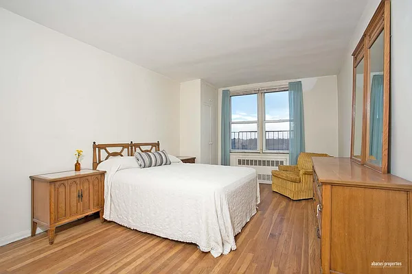 Sold by Abacus Properties | media 6