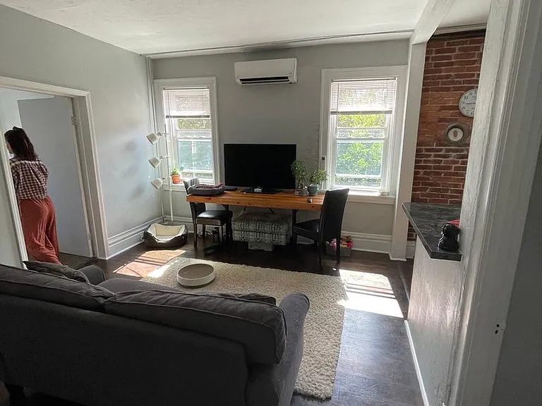225 S Millvale Ave — Photo 12