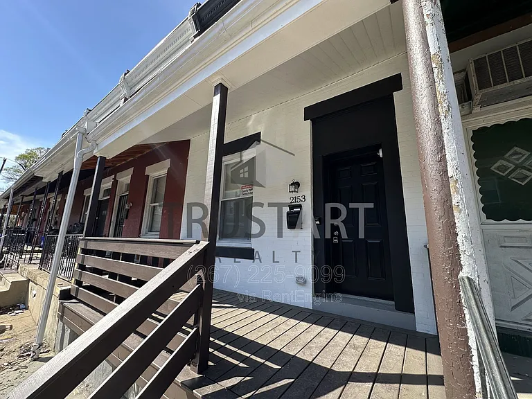 2153 W Grange Ave — Photo 13