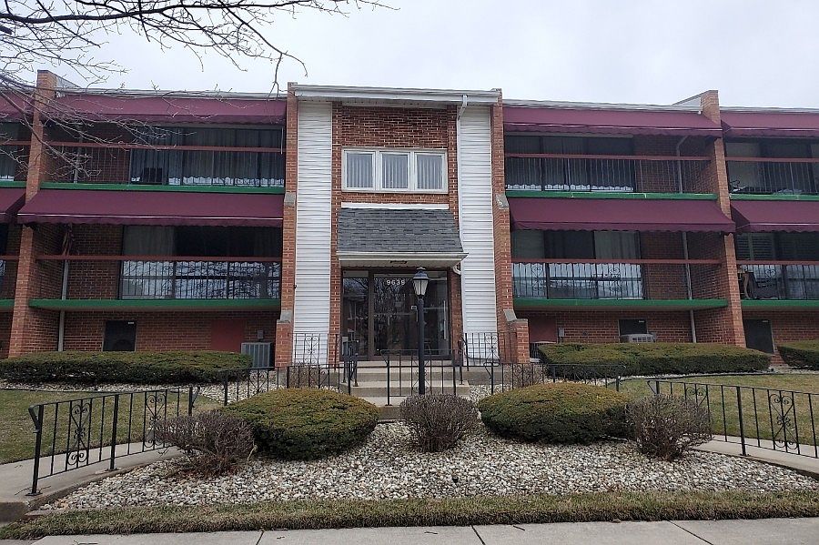 1st image of 9639 S Kedvale Ave #103