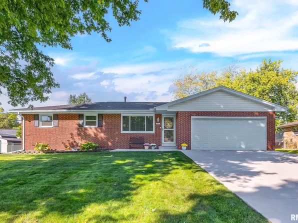 2521 S Daycor Dv, Peoria, IL 61607