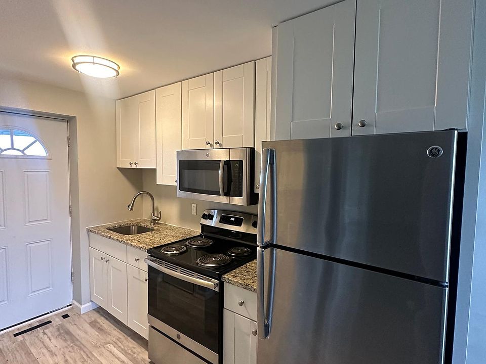 1st image of 131 Cosey Beach Ave