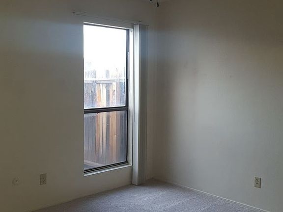 4th image of 7505 Pennsylvania Ln NE APT A