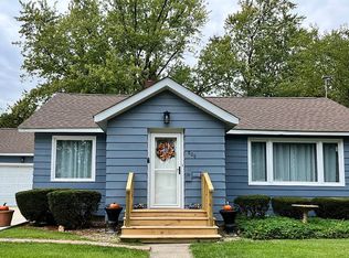 806 S Market St, Winamac, IN 46996