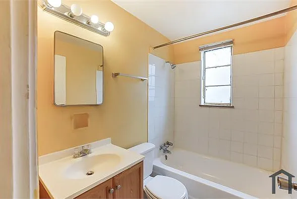 631 Mulberry St #7 — Photo 13