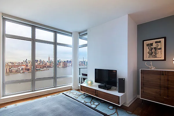 Sold by Brown Harris Stevens | media 23