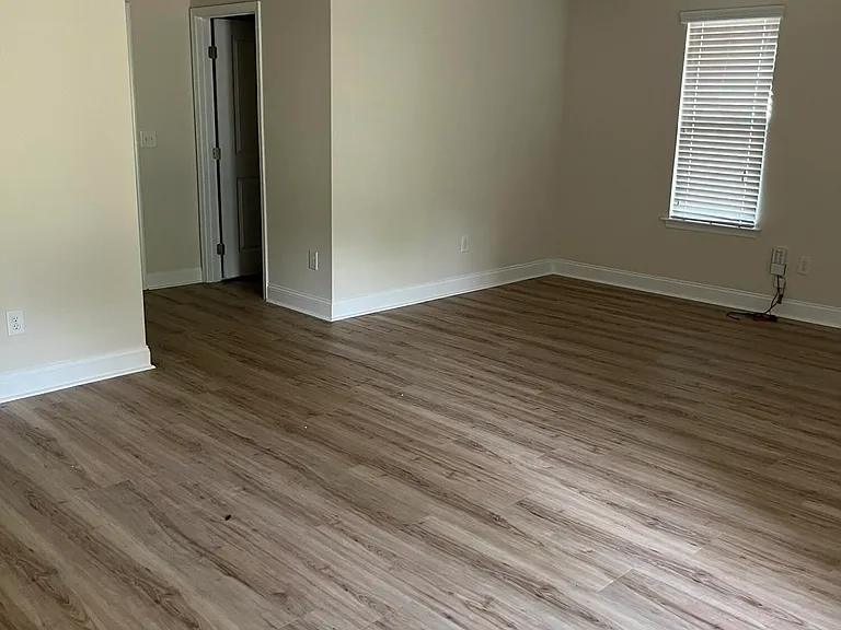 2128 Whitesmith Dr — Photo 32