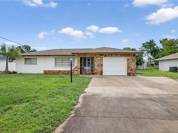 17469 Laurel Valley RD, FORT MYERS, FL 33967