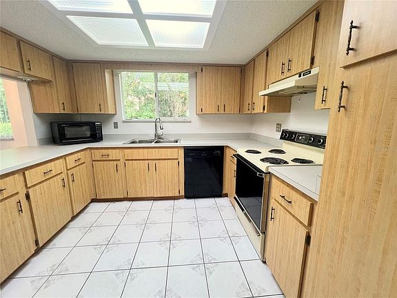 4th image of 10891 SW 89TH AVENUE