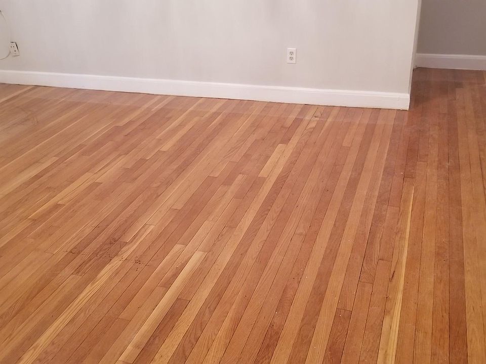 2nd image of 63 Selkirk Rd #4CEC
