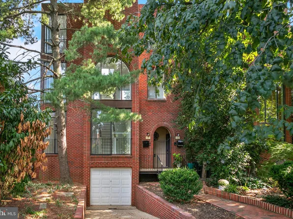 1025 N Carolina Ave SE, Washington, DC 20003