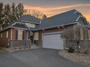 4748 Cumberland St, Shoreview, MN 55126
