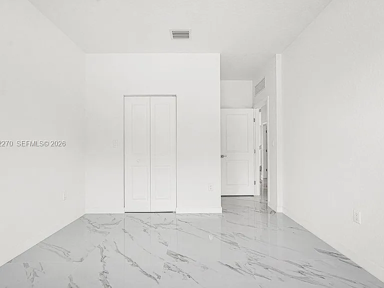 SW 125th Ave — Photo 37