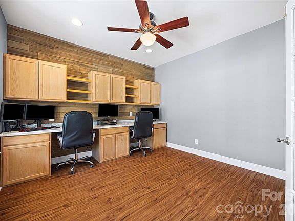 4th image of 11112 Broken Brook Way