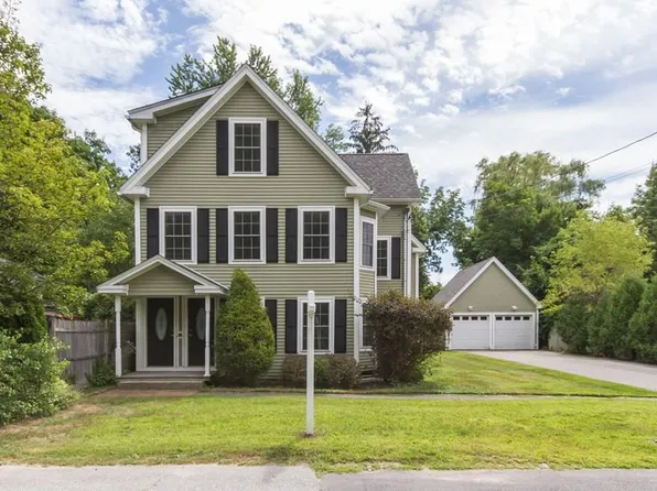 36 Willowdale Rd #1, Groton, MA 01450