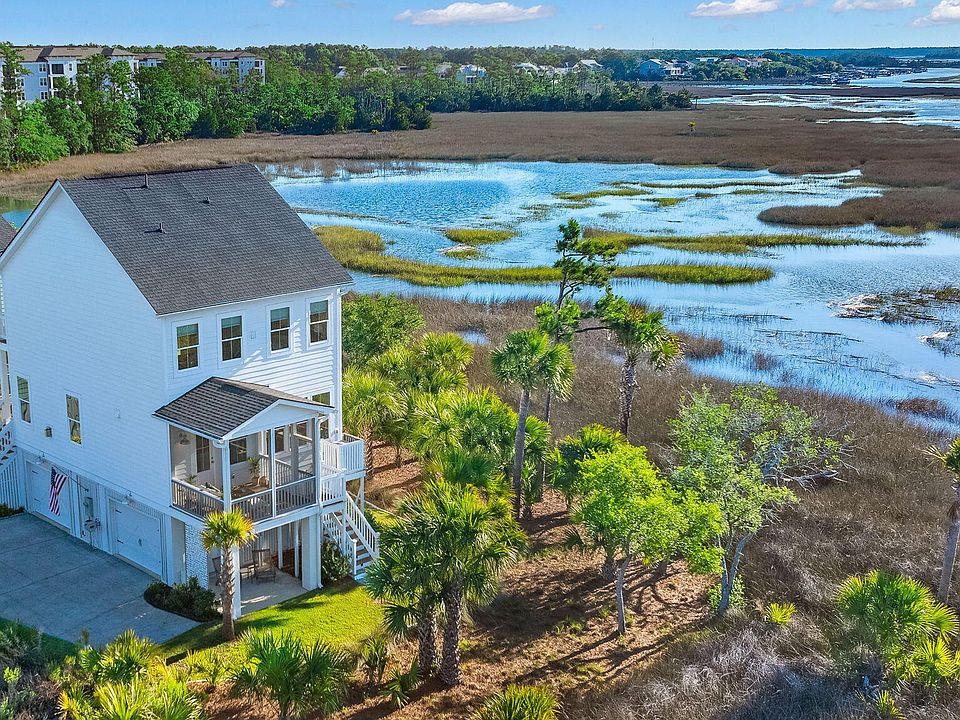 1st image of 935 Governors Cay Cir