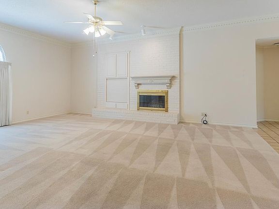 5th image of 10 Opal Cir