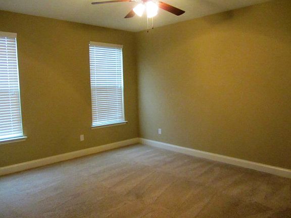 5th image of 102 Briggs Ave Suite 6