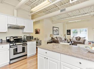 1139 Post Rd, Fairfield, CT 06824