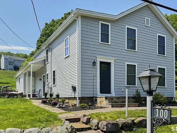 2nd image of 100 Gaylord Mountain Rd #1