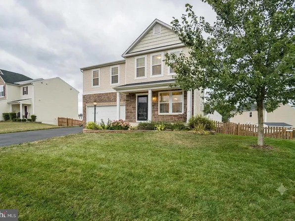 62 Charter Gate Dr, Fredericksburg, VA 22406