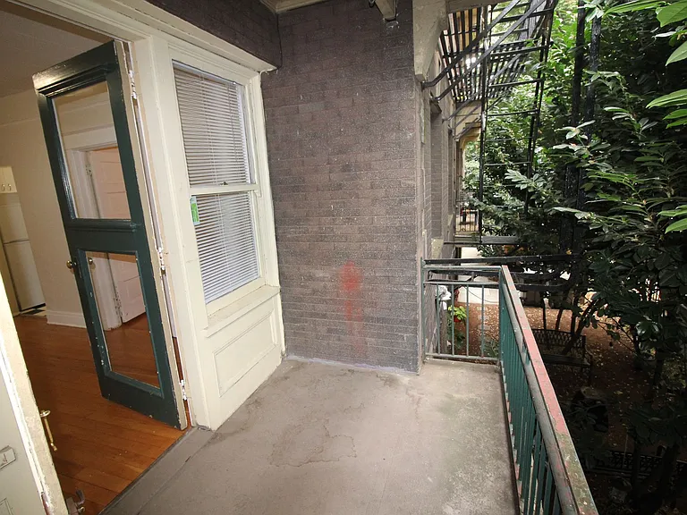 Allendale — Photo 19