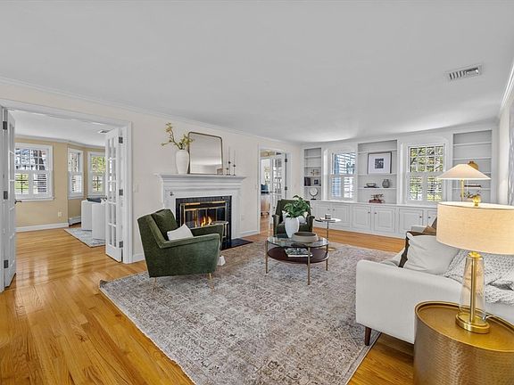 5th image of 8 Sutton Rd